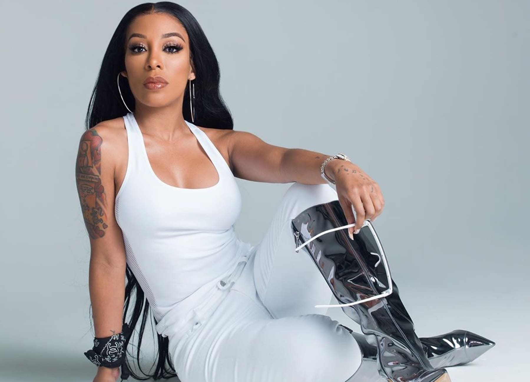 K Michelle Shows Off New Blue Hair on Social Media - wide 6