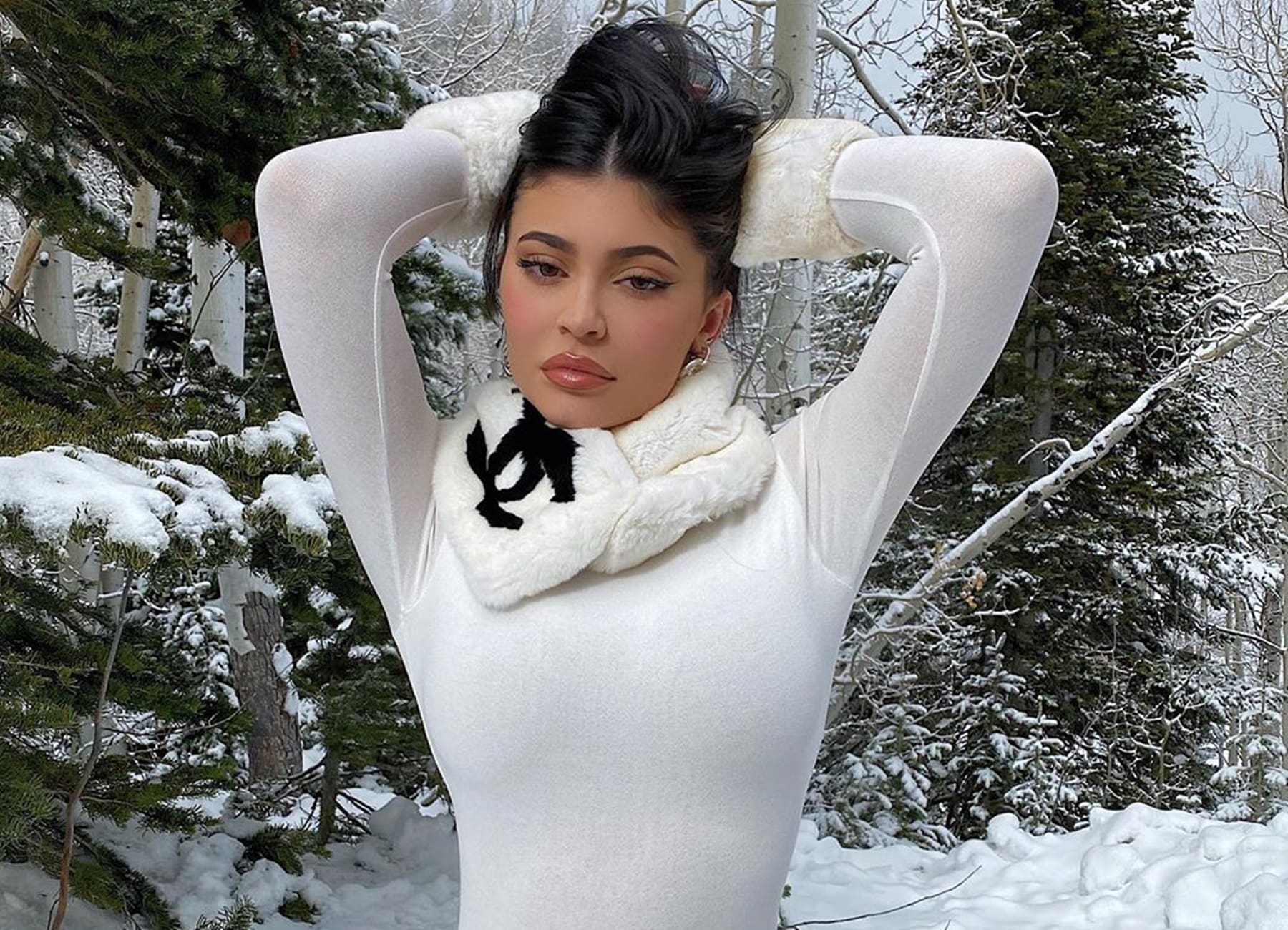 Kylie Jenner Frozen Snow Vacation
