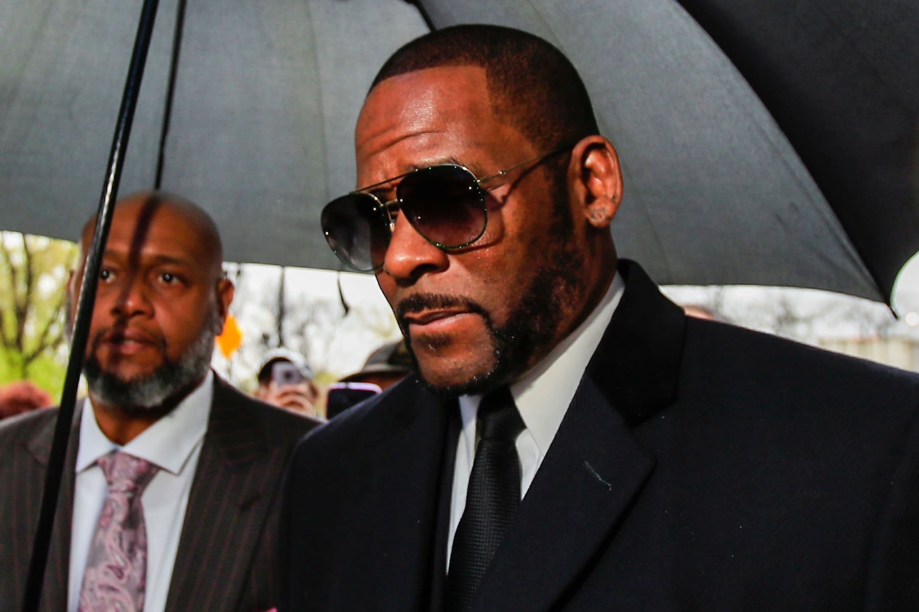 R. Kelly Lands In More Trouble And Aaliyah’s Name Is Brought Up, And ...