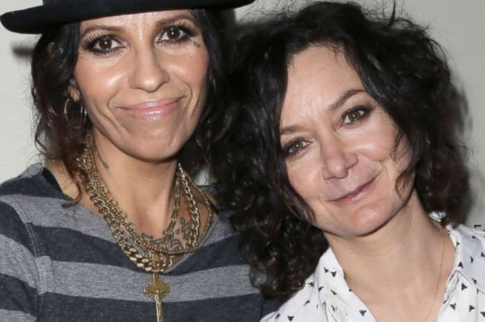 Sara Gilbert Spotted Sans Wedding Ring After Split From Linda Perry