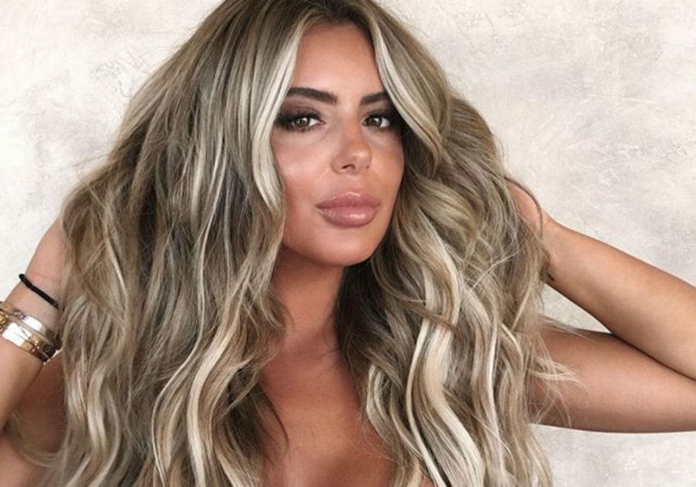 ”brielle-biermann-debuts-completely-different-look-with-new-hair-color-dissolved-lip-fillers”