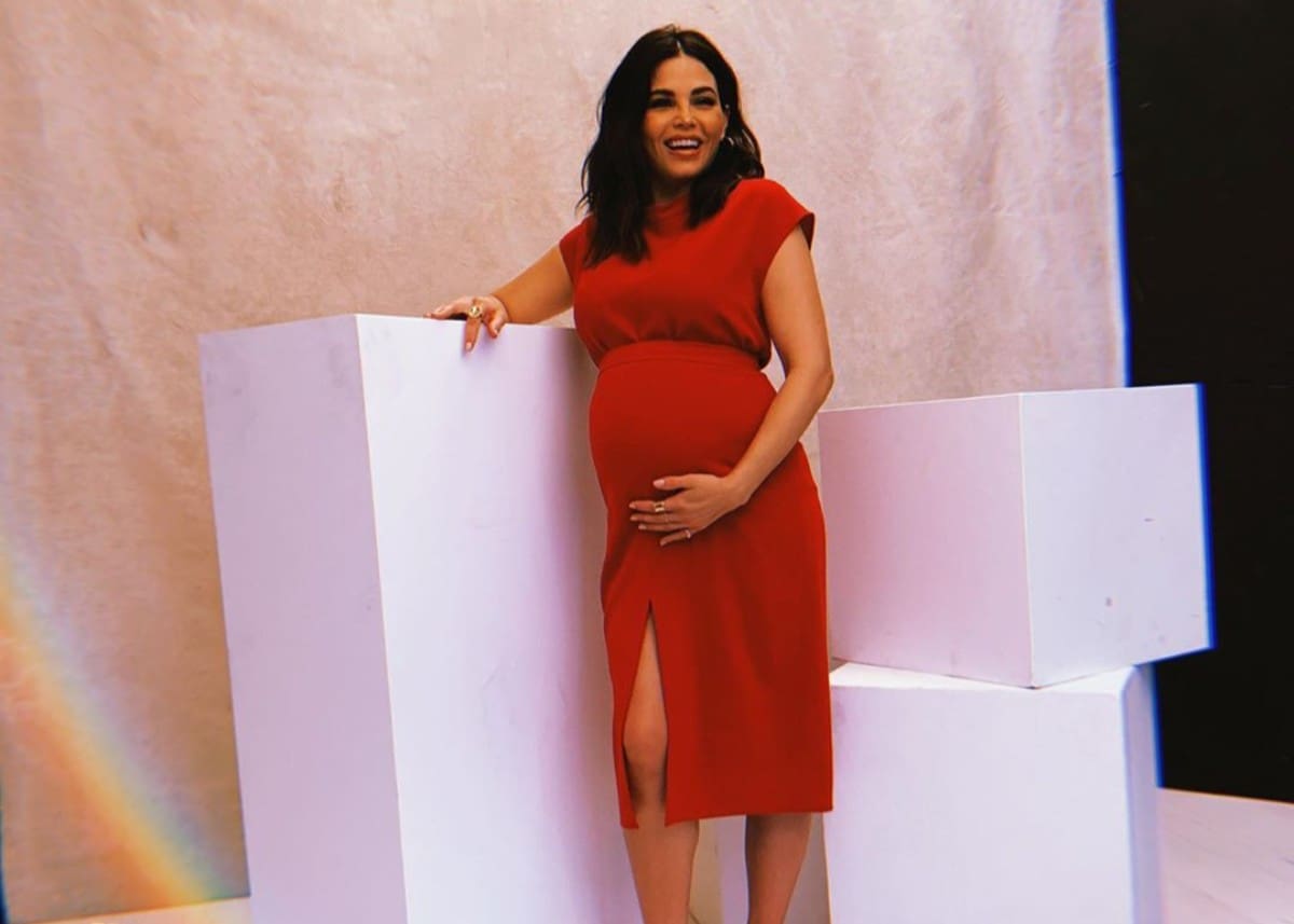Jenna Dewan Shows Off Growing Baby Bump As Six-Year-Old Everly Prepares For A Crying ...