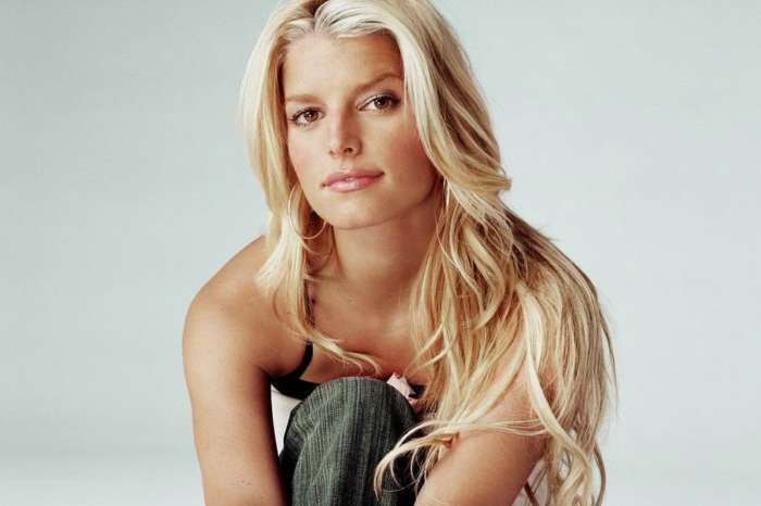 Jessica Simpson 'Doesn't Care' What Ex John Mayer Thinks Of Her New Memoir