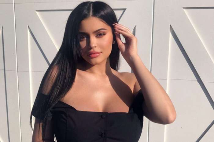 Kylie Jenner Shares Pregnant Baby Bump Photo For The First Time Since Stormi Webster's Birth!