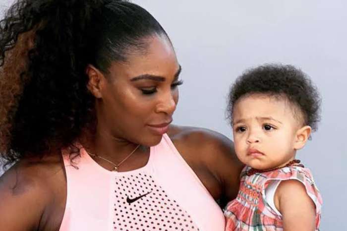Serena Williams And Her Cute Daughter Look Like Twins In Matching Beach Cover-Ups