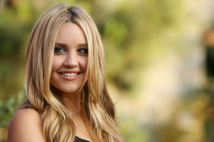 Amanda Bynes Announces Engagement To Mystery Man - Check Out The Massive Ring!