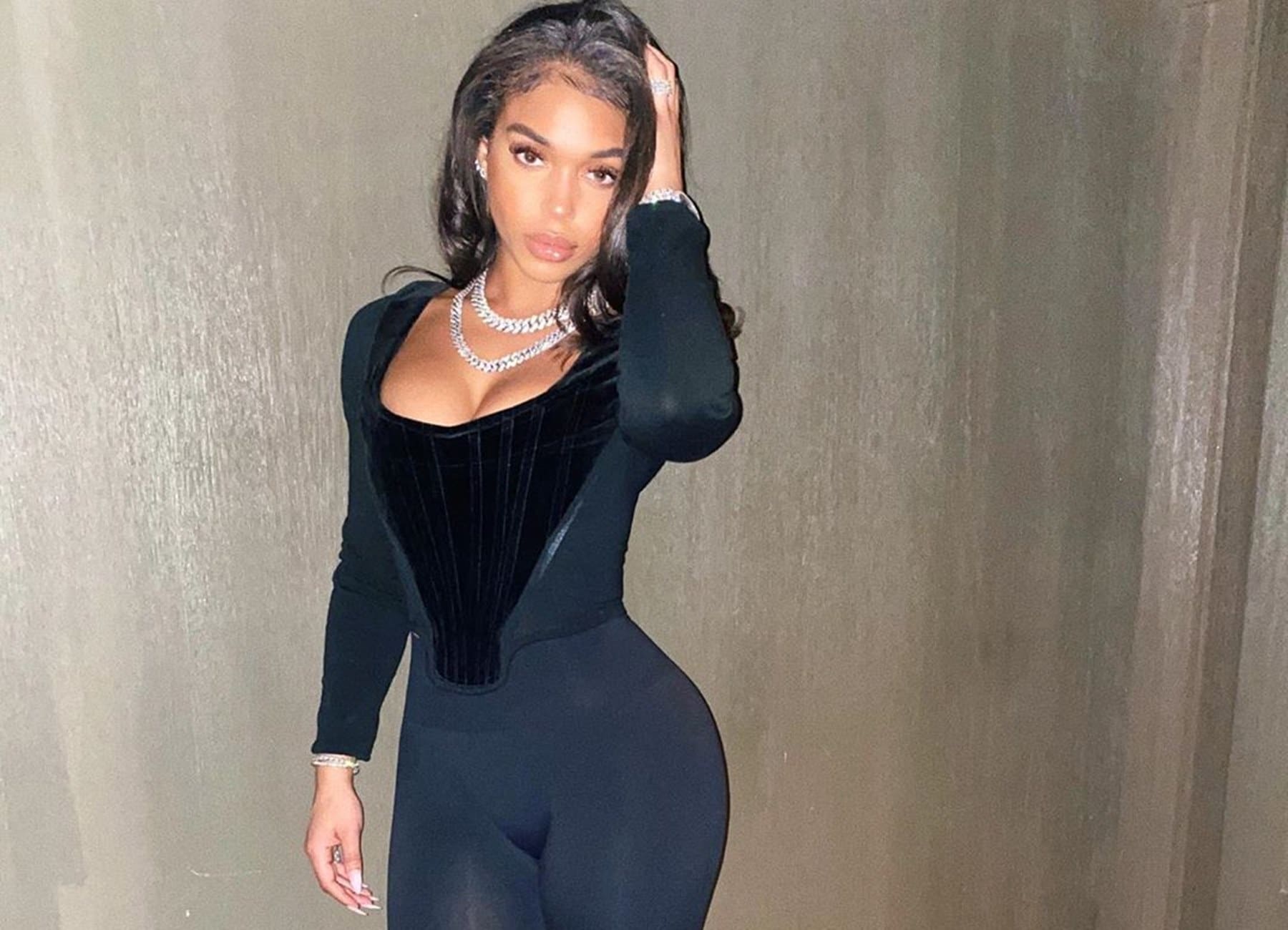 ”futures-girlfriend-lori-harvey-reveals-how-lucky-he-is-by-wearing-a-completely-sheer-dress-in-new-vacation-photos”