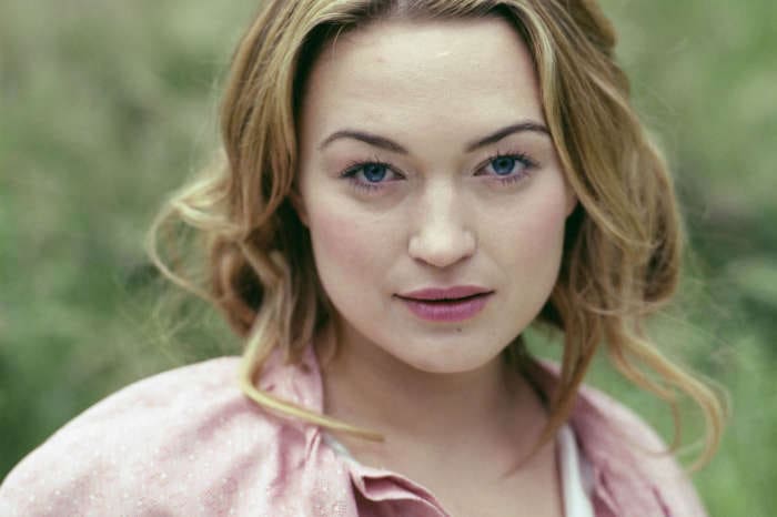 Sophia Myles' Father Dies After Fight With Coronavirus