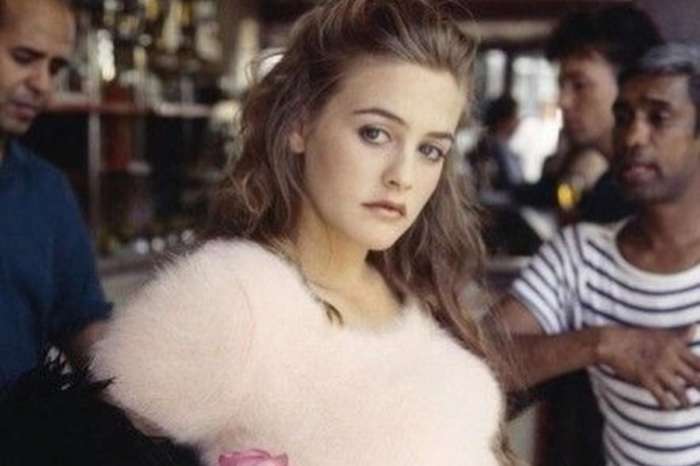 Alicia Silverstone Reveals That She ‘takes Baths’ With Her 9 Year Old