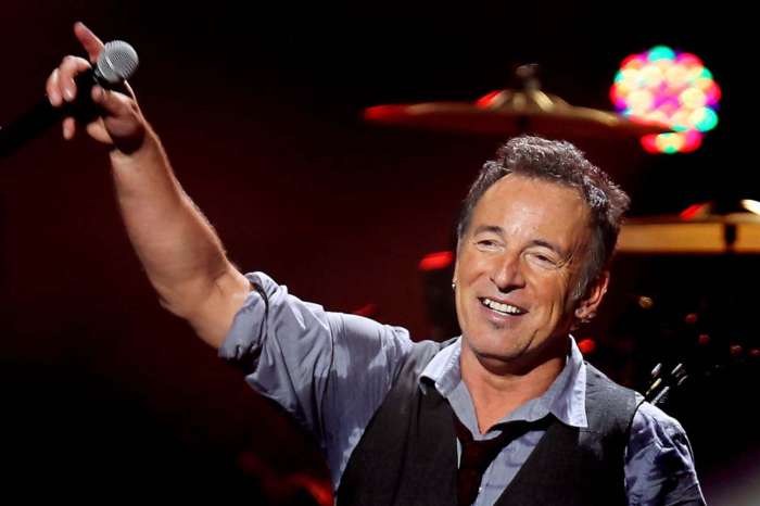 Bruce Springsteen Pays Tribute To The Late John Prine