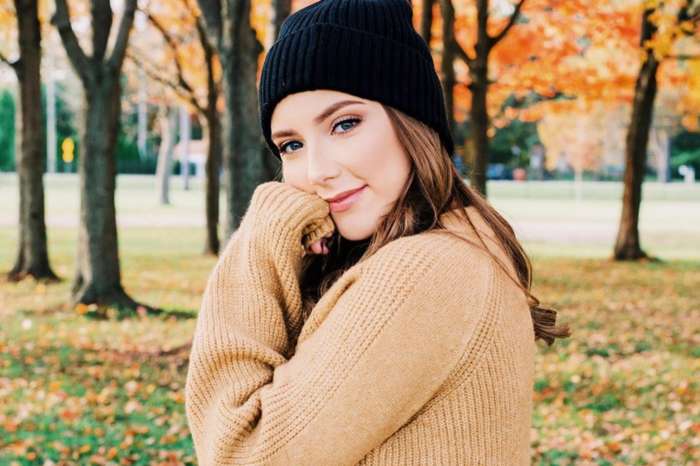 Eminem’s Daughter, Hailie Jade Mathers, Is Jaw-Dropping Gorgeous In Self-Reflection Photo