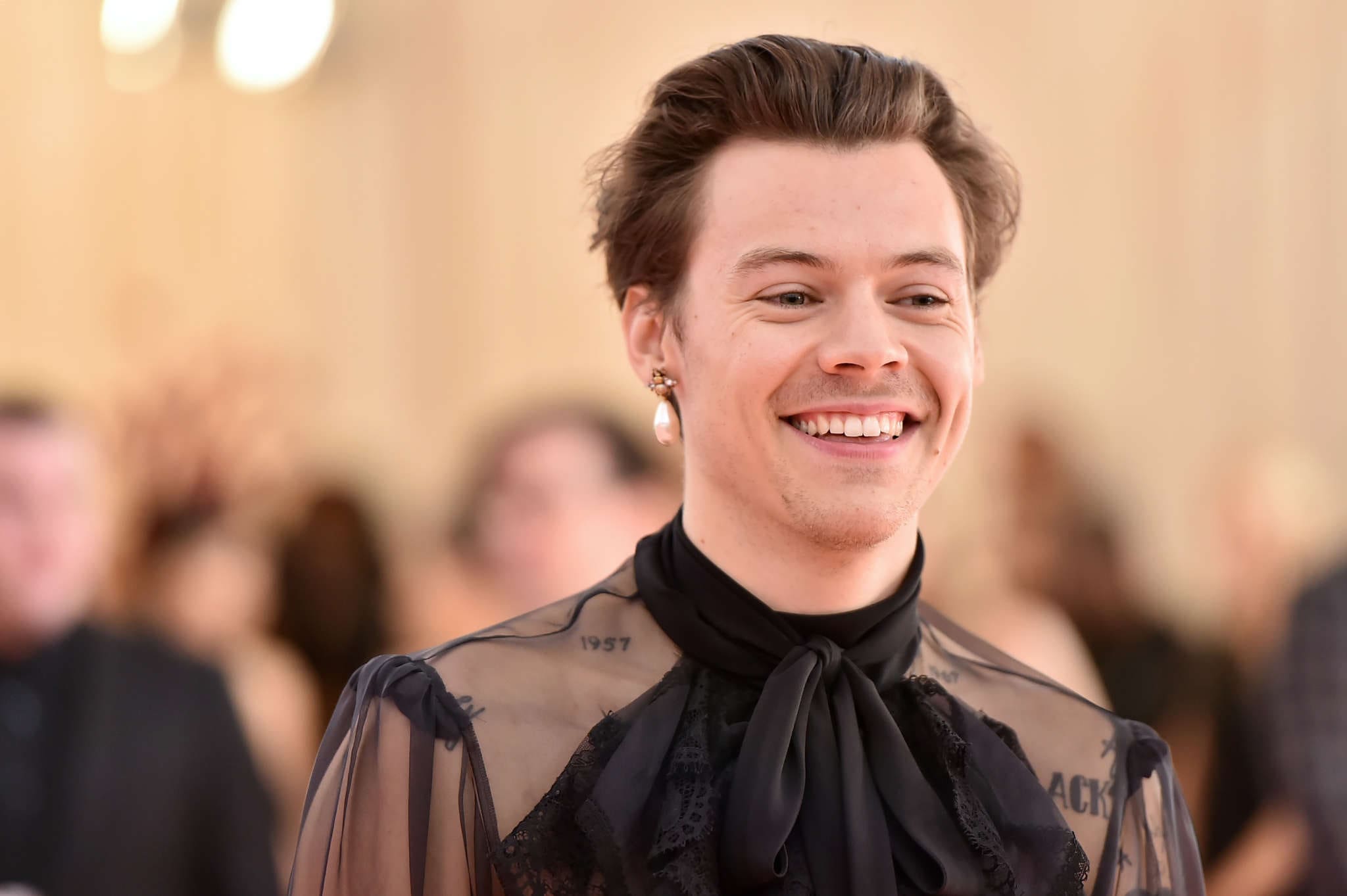 Harry Styles Admits He's Not A Fan Of A 'One Direction ...