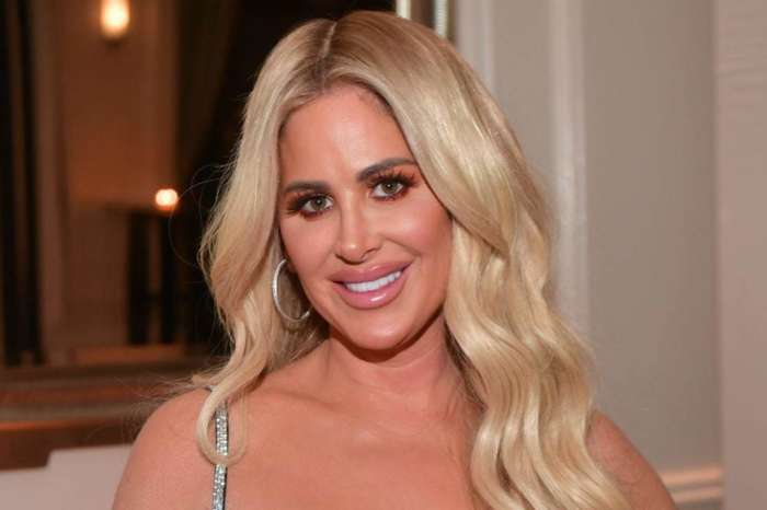 Kim Zolciak Looks Gorgeous In Throwback Bathing Suit Shot At The Pool