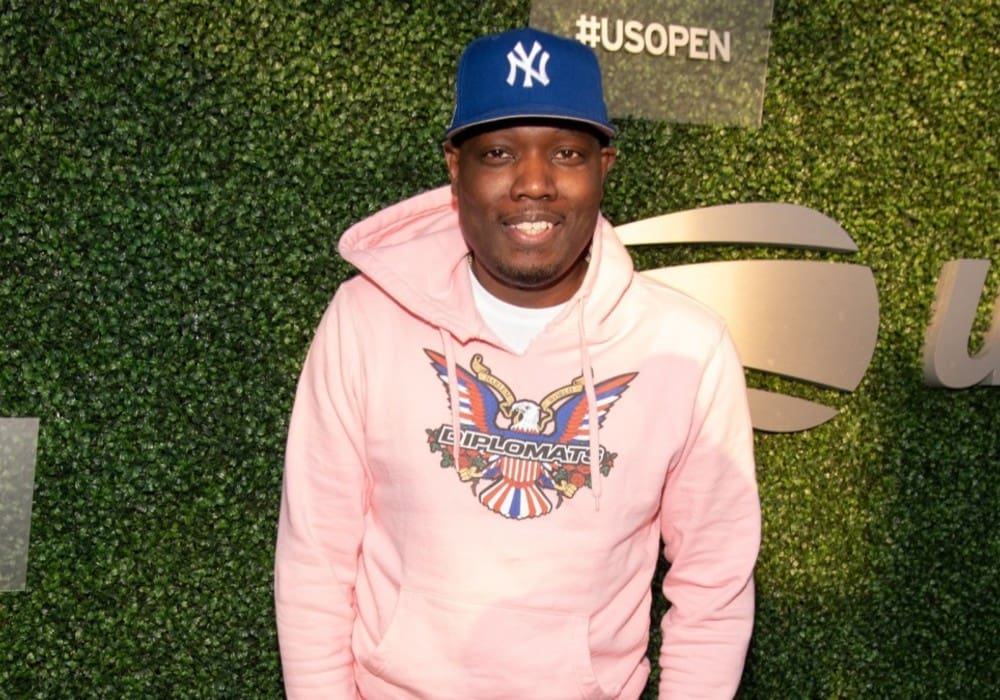 Saturday Night Live's Michael Che Honors His Late Grandma By Paying Her Neighbors' Rent After She Passes Due To COVID-19