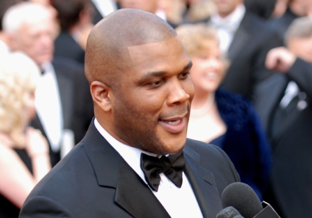 Tyler Perry Surprises Elderly Shoppers In 73 Different Stores By Paying For All Of Their Groceries