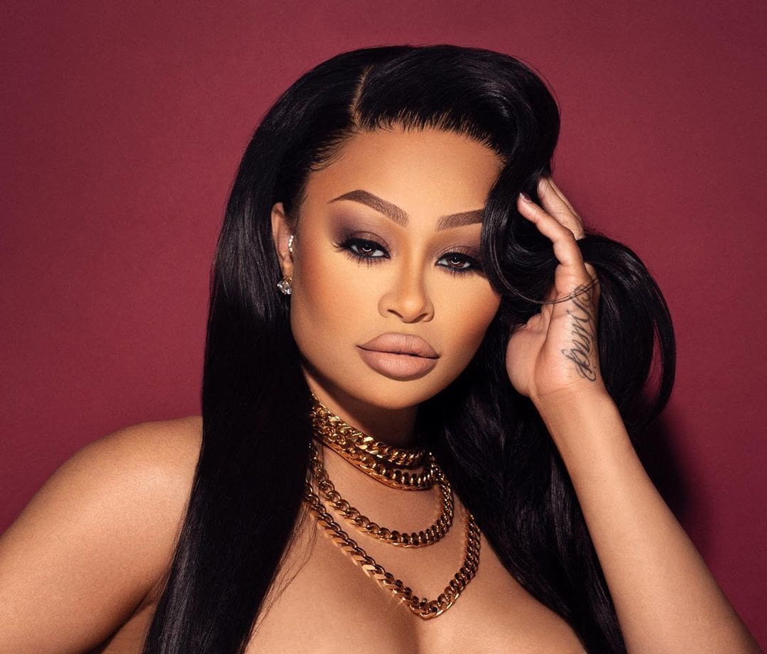 Blac Chyna Makes Jaws Drop With These Racy Swimsuit Photos, Showing Off Her Generous Curves - Fans Are Completely Shocked By The Daring High-Cut!