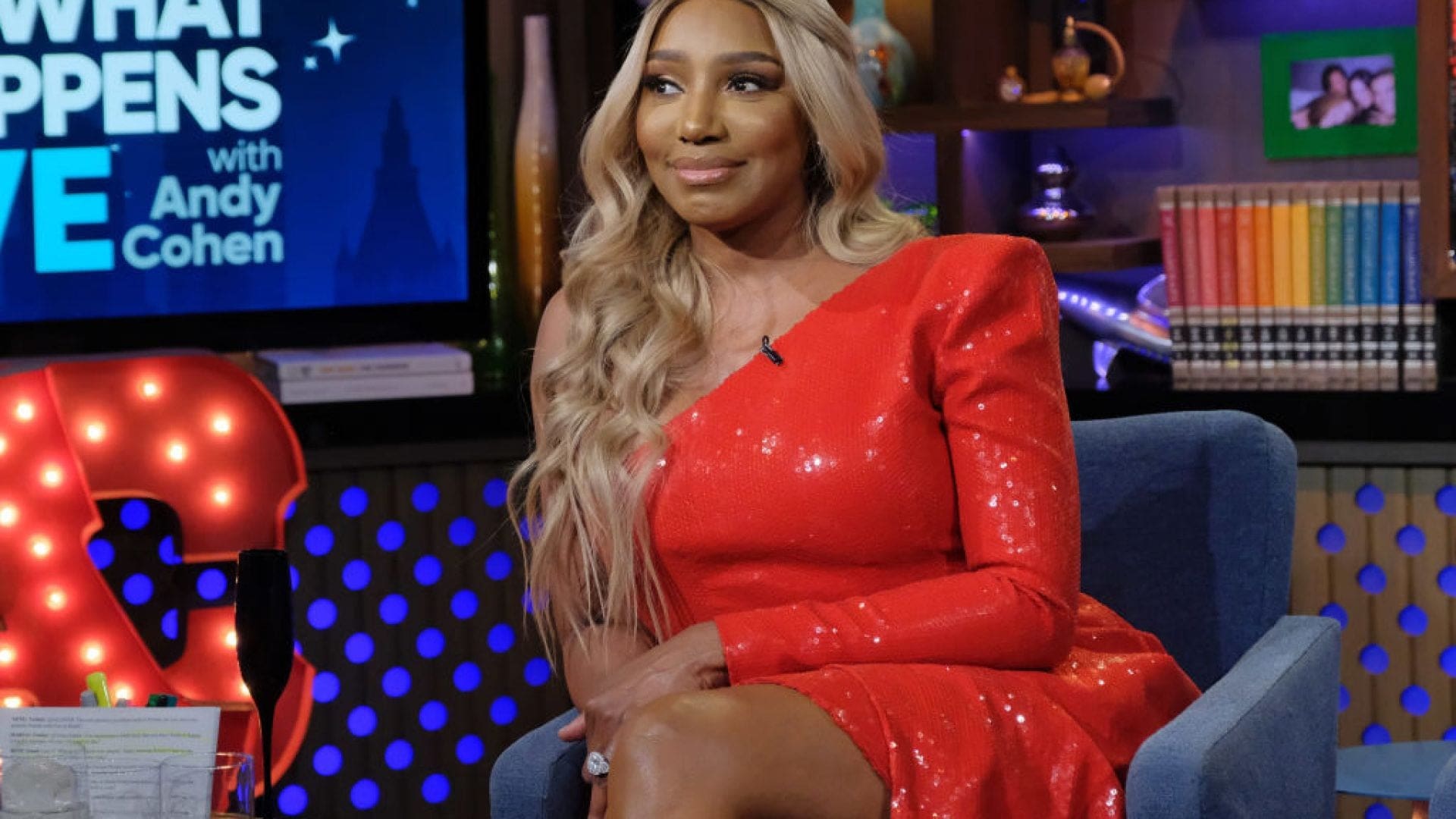 NeNe Leakes Is Trying Some Juicy Treats And hilariously Graces An Episode Of Cosmopolitan's ‘Expensive Taste Test’