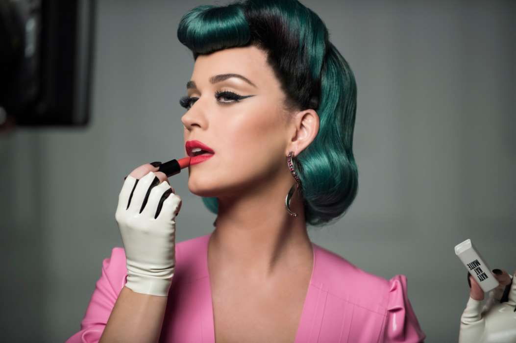katy-perry-says-the-relative-commercial-flop-of-2017s-witness-impacted-her-mental-health