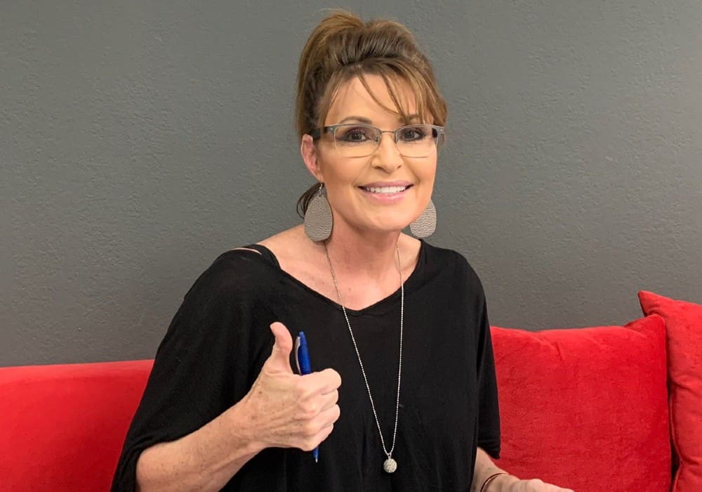Sarah Palin Says Performing On The Masked Singer Was A 'Walking Middle Finger To The Haters'