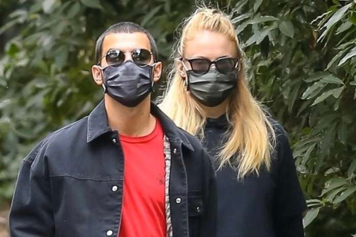 Sophie Turner Shows Off Her Growing Baby Bump During Stroll With Joe Jonas