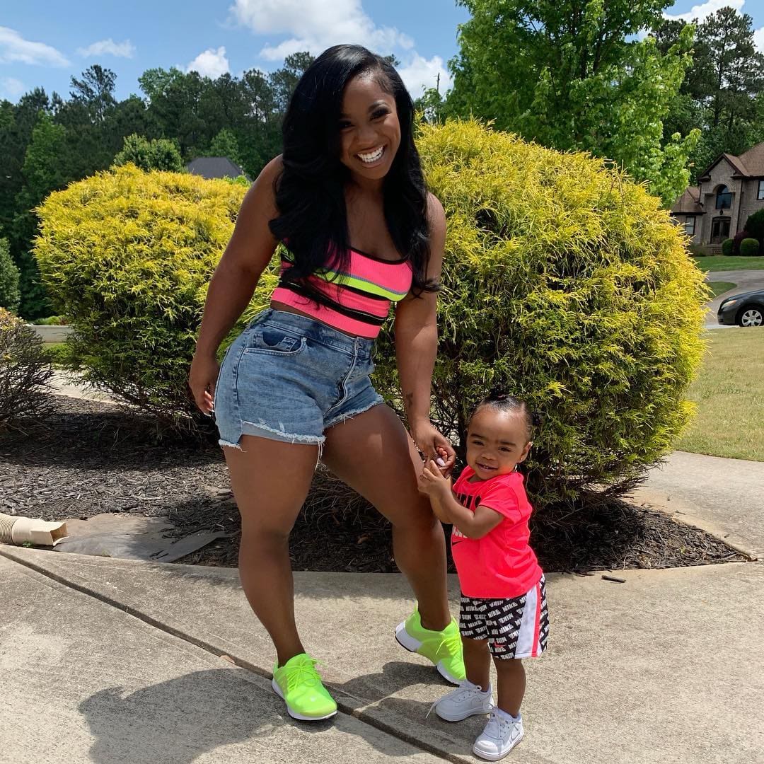 Reginae Carter Makes Fans Smile With This Photo Of Reign Rushing