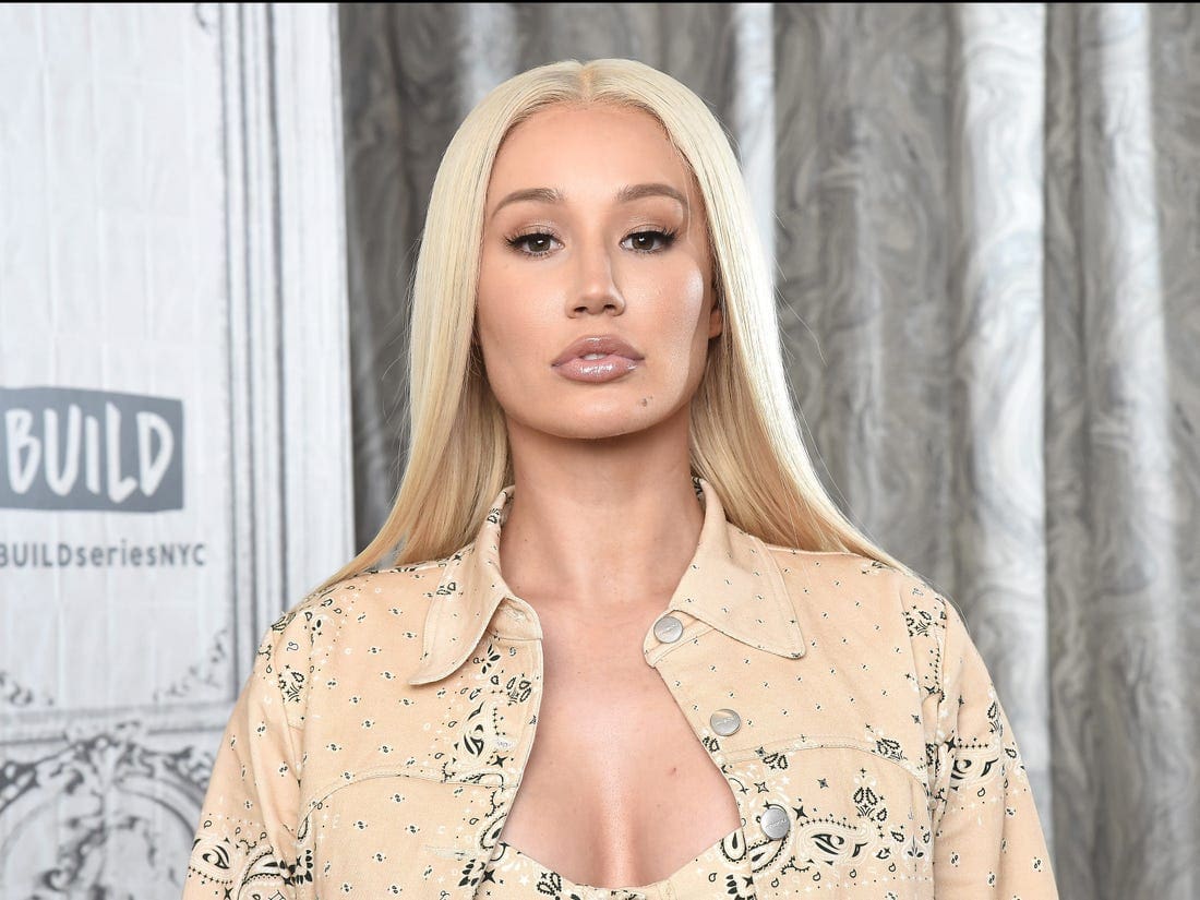Iggy Azalea Has The Tiniest Waist After Just Giving Birth And Fans Cant Believe Their Eyes