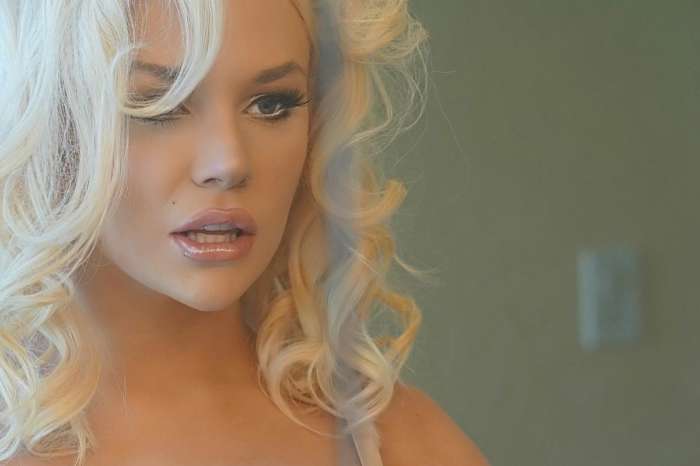Courtney Stodden Fuels More Brian Austin Green Dating Rumors With New Hot Tub Video