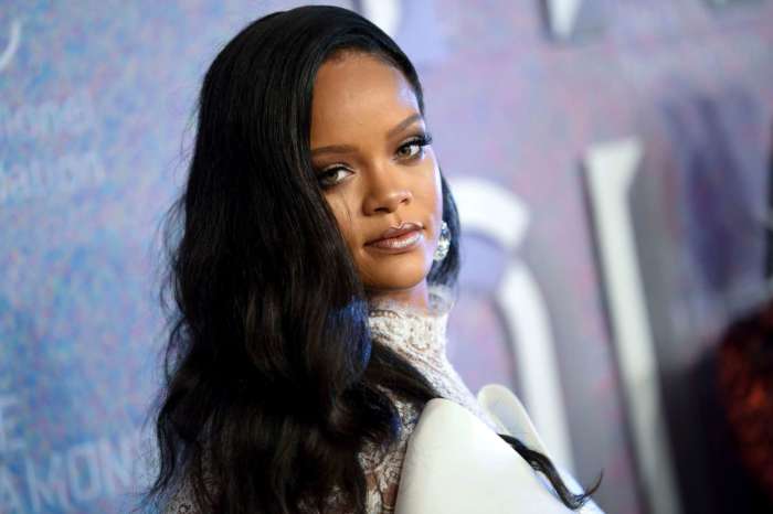 Rihanna Trolled For Responding To 2017 Tweets Regarding A Fenty Product Launch