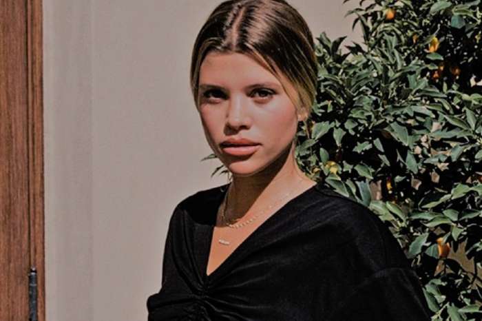 Sofia Richie Shows Off Her Legs In Pink Mini Dress