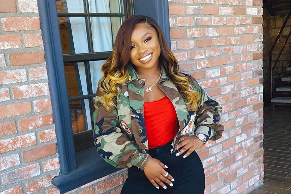 ”reginae-carter-is-flexing-on-the-gram-in-her-latest-pics-check-out-why-she-received-backlash-from-fans”