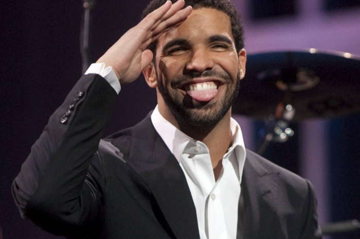 Drake Praises Machine Gun Kelly For 'Reinventing Himself' Following Rap Career
