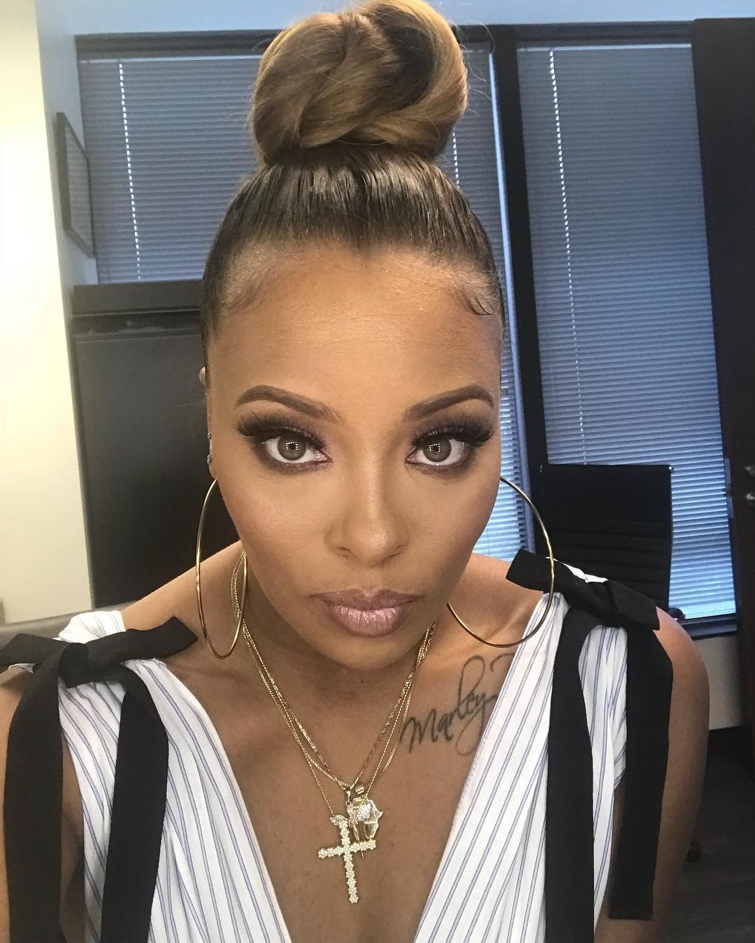 Eva Marcille Flaunts A New Look And Fans Are Not Quite Here For It