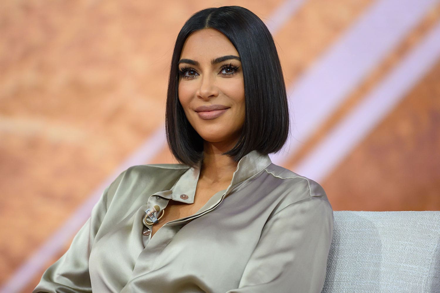 Kim Kardashian Addresses The Six Toes Issue - See The Clip