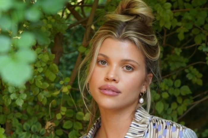 Sofia Richie Is Gorgeous In PrettyLittleThing