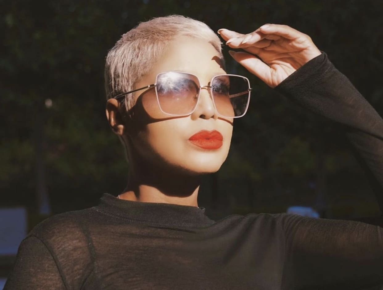 Toni Braxton Looks Gorgeous With Short Blonde Hair - See Her Clip