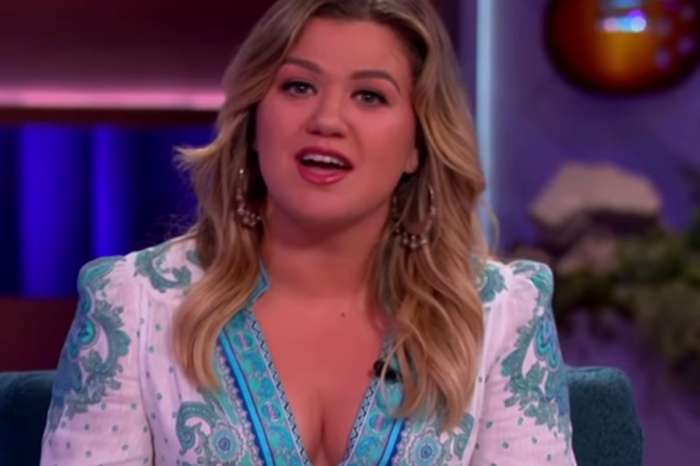 Kelly Clarkson Wore A Zimmermann Paisley Dress And Covered Wynonna's 'No One Else On Earth' — Watch The Video