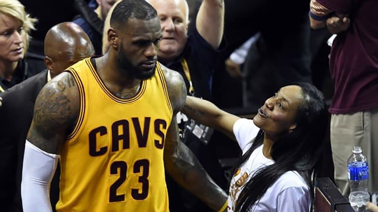 LeBron James Shows Love To His Mom - Check Out Their Gorgeous Photos And His Emotional Message