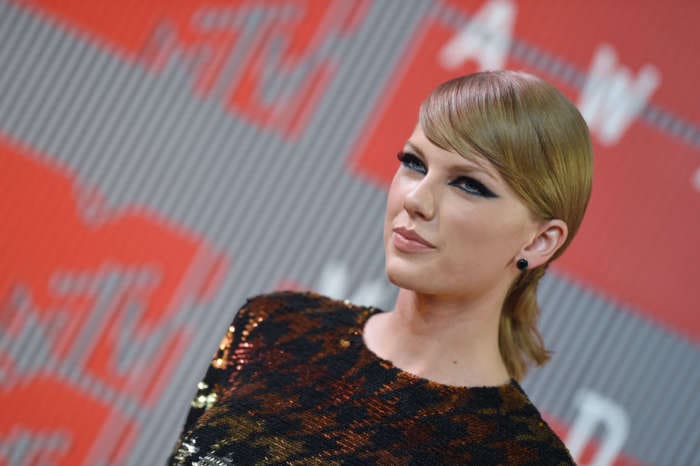 Taylor Swift Accuses Scooter Braun Of Trying To 'Silence' Her Post-Masters Feud
