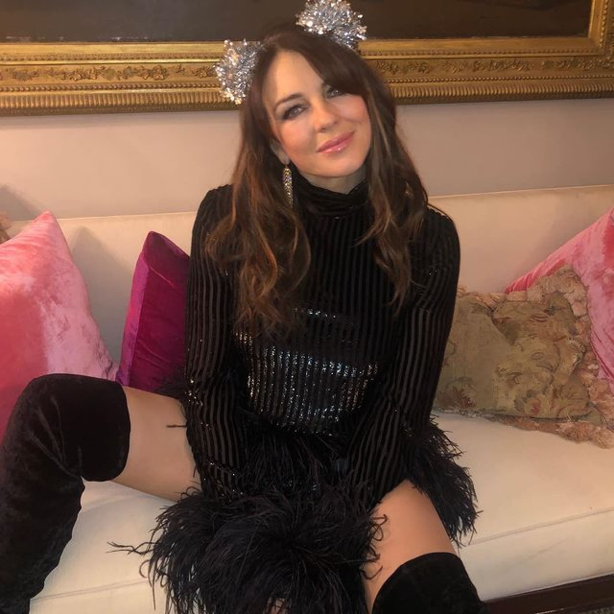 Monarchie onderwijzen Glans Elizabeth Hurley Puts On A Fashionable Display In Thigh-High Boots And Mini  Dress - Celebrity Insider