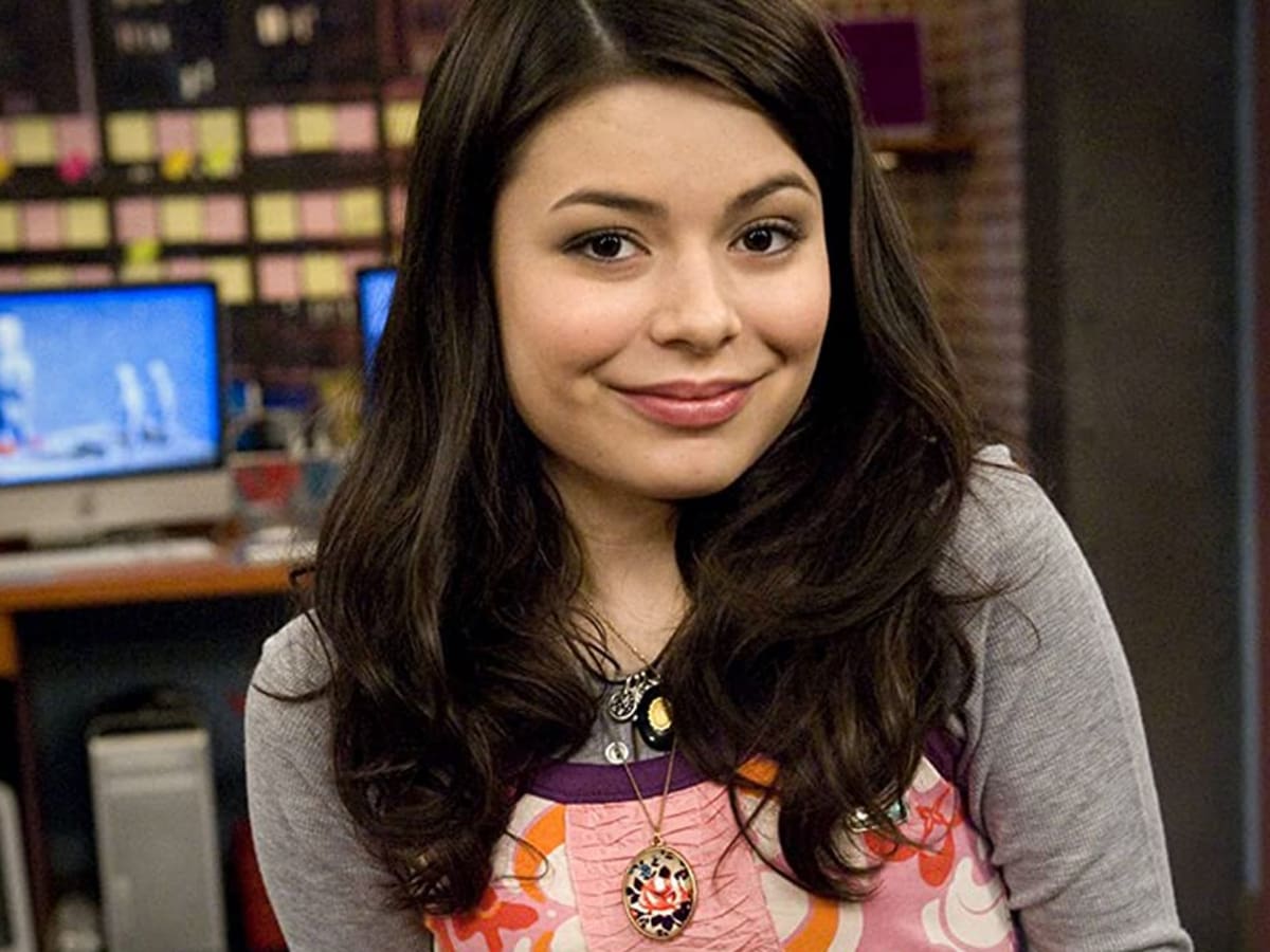 Music video by miranda cosgrove performing about you now. 