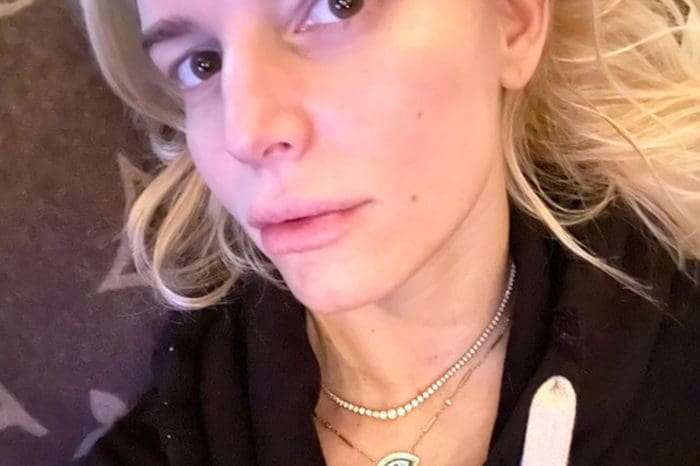 Jessica Simpson Shares Makeup-Free Selfie But People Are Talking About Her 'Illuminati' Necklace
