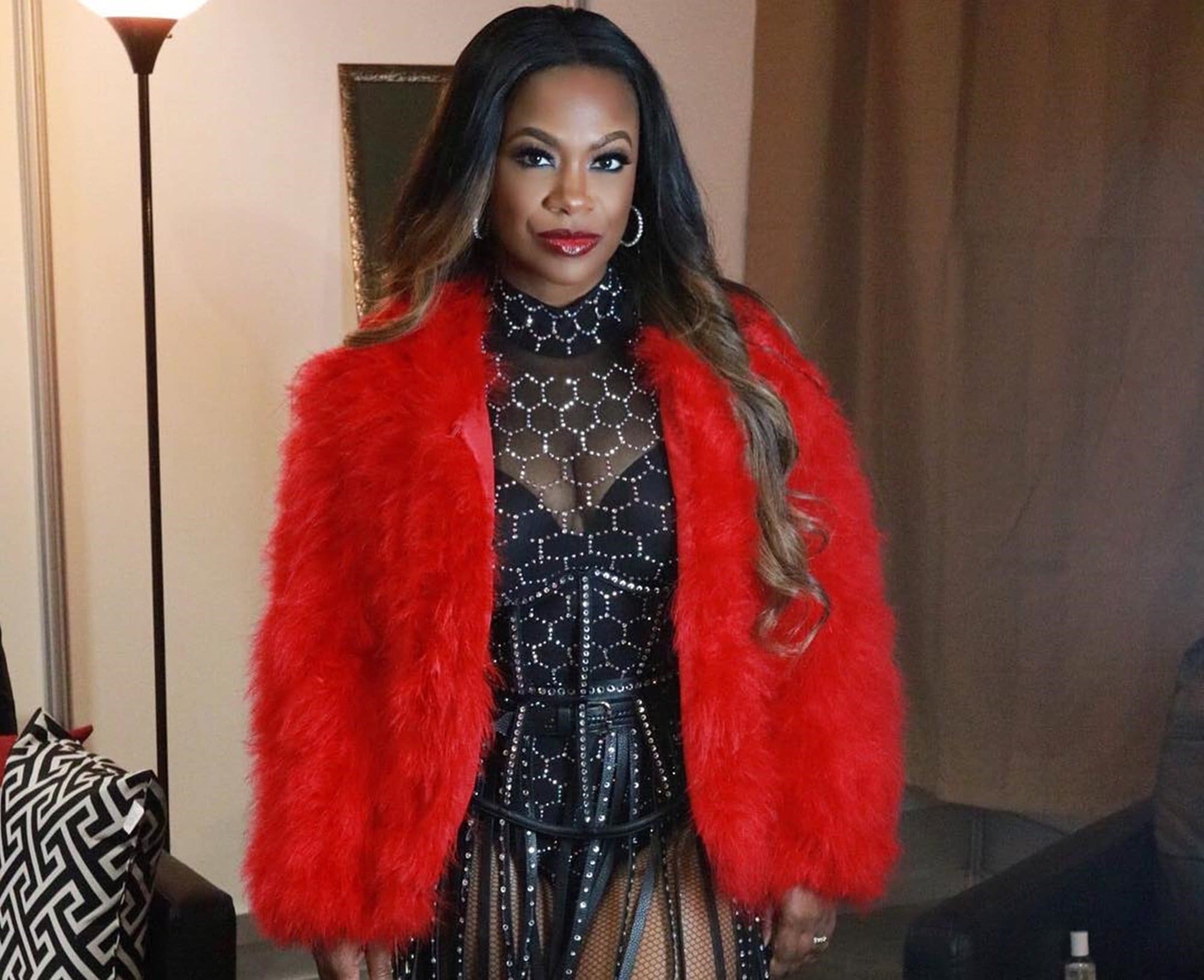 Kandi Burruss Hangs Out With Her Favourite Guys - See Her Photo And Their Elegant Outfits