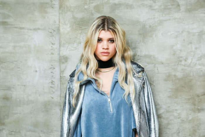 Sofia Richie Comes To Bat For Olivia Jade Following Her Red Table Talk Appearence