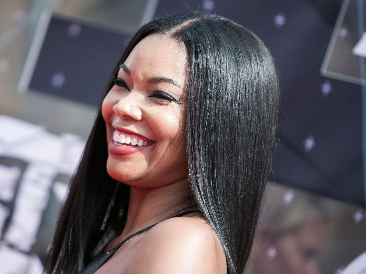 Gabrielle Union Poses With Kaavia James And Fans Are In Awe