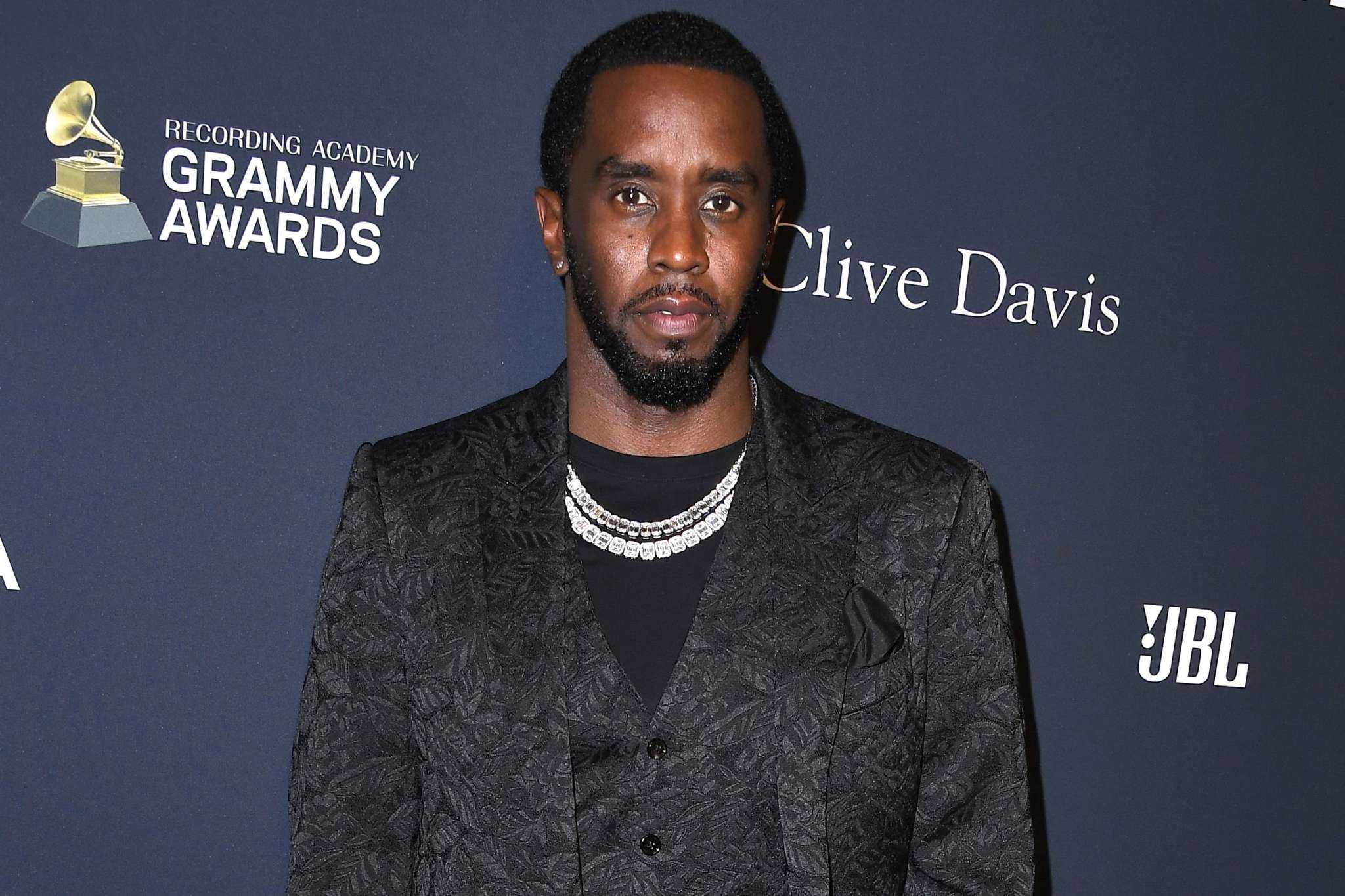 Diddy Gives Fans An Example Of Great Unity - Check Out The Video That He Posted