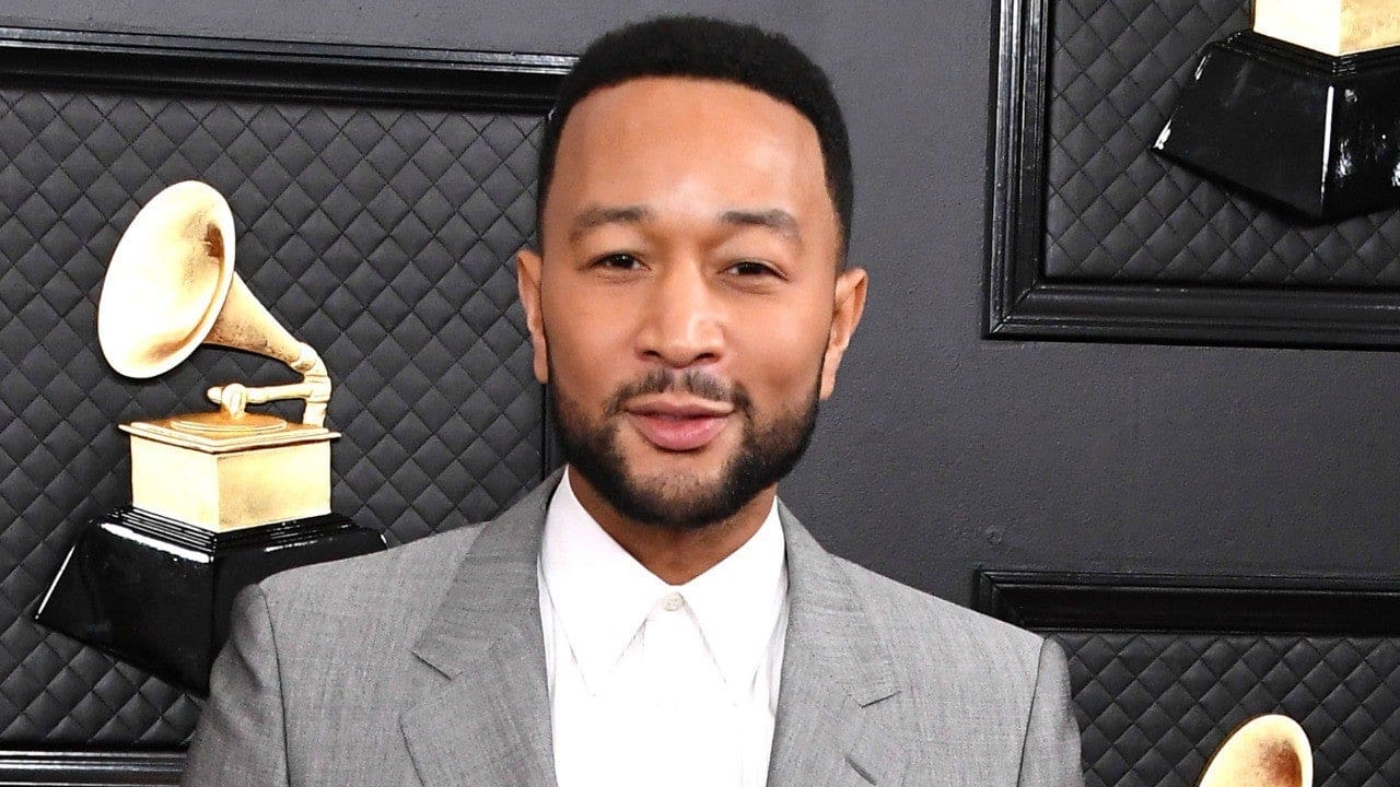 ”john-legend-talks-opening-up-about-chrissy-teigens-miscarriage-and-what-hes-learned-from-being-so-candid-about-it”