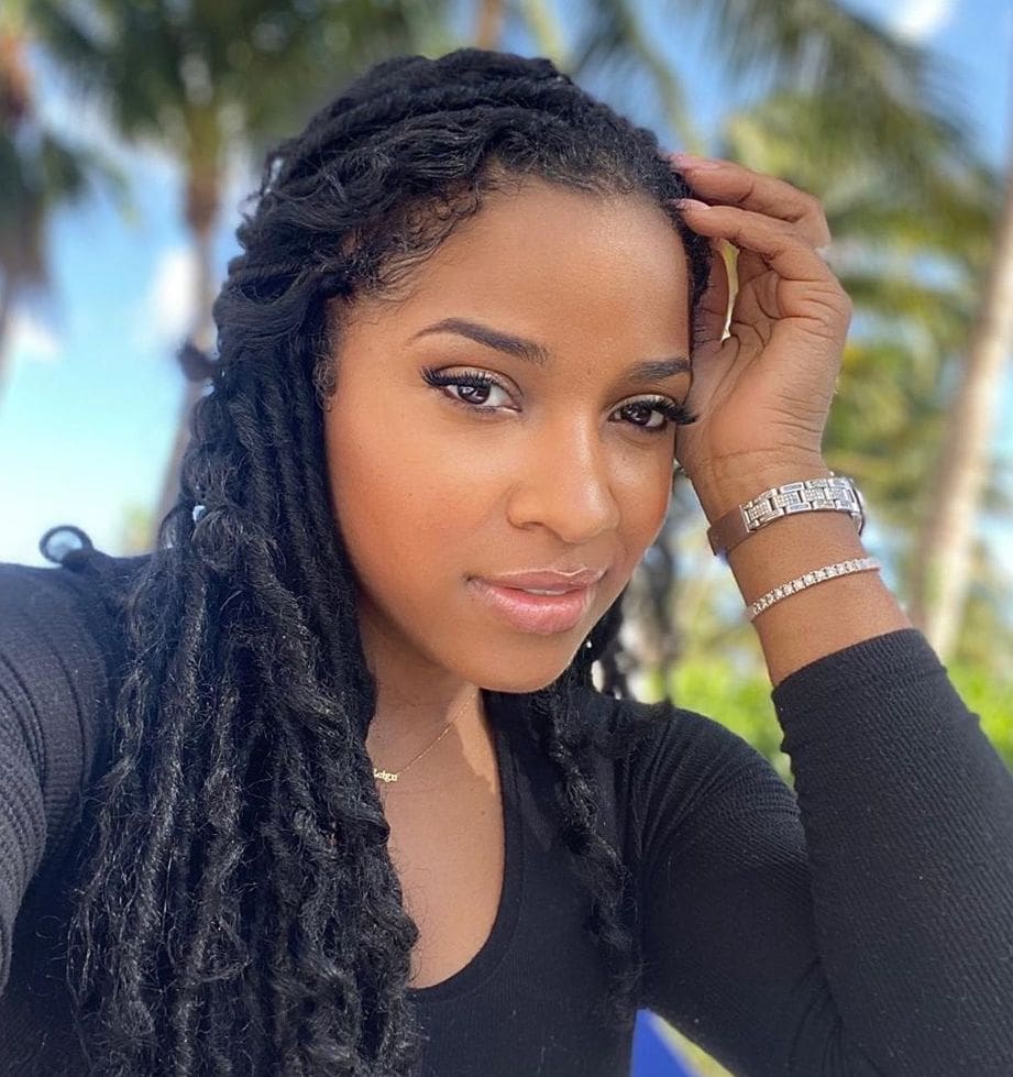 toya-johnson-flaunts-her-natural-hair-check-out-the-video