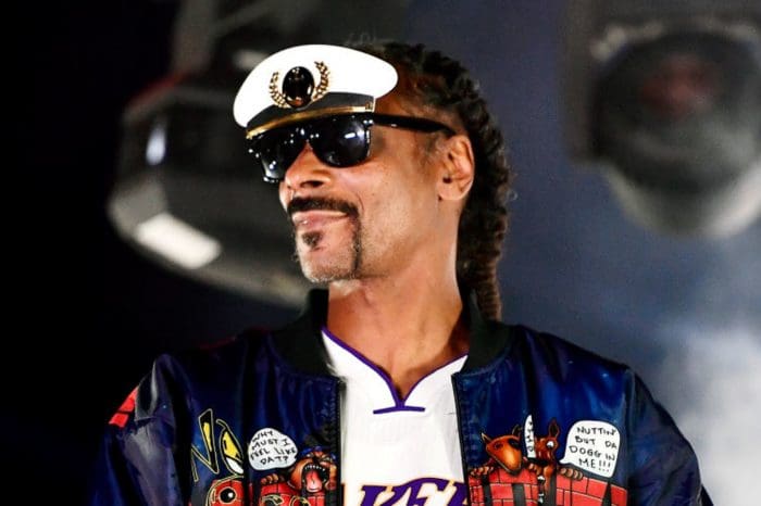 Snoop Dogg Spends Time With His Grandbabies