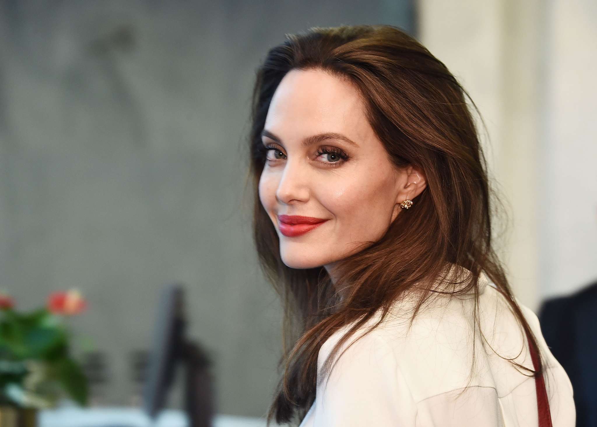 ”angelina-jolie-inside-the-sweet-surprise-her-kids-had-for-her-birthday”