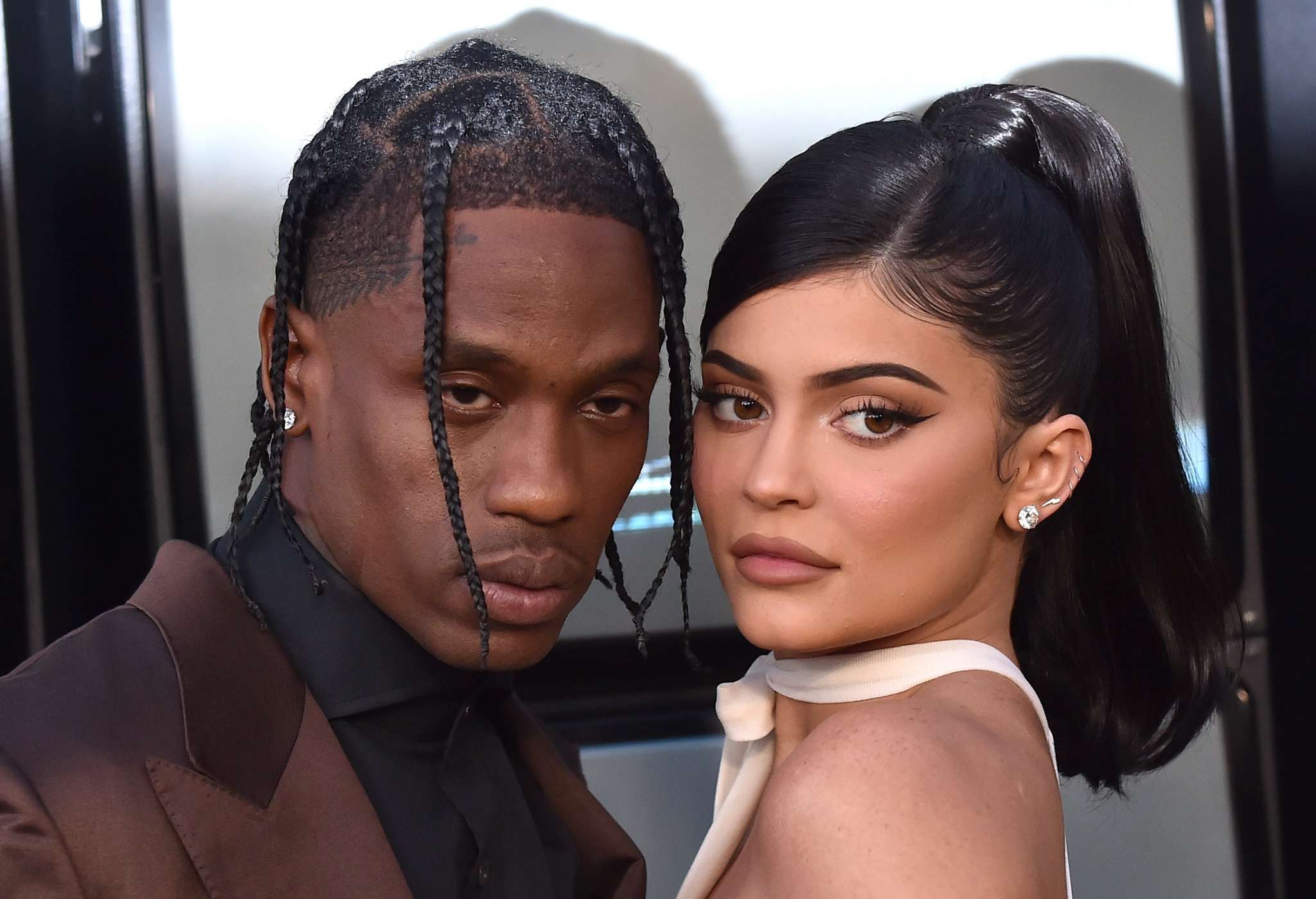 Kuwtk Travis Scott Raises Eyebrows By Telling ‘wifey’ Kylie Jenner That He Loves Her Are They